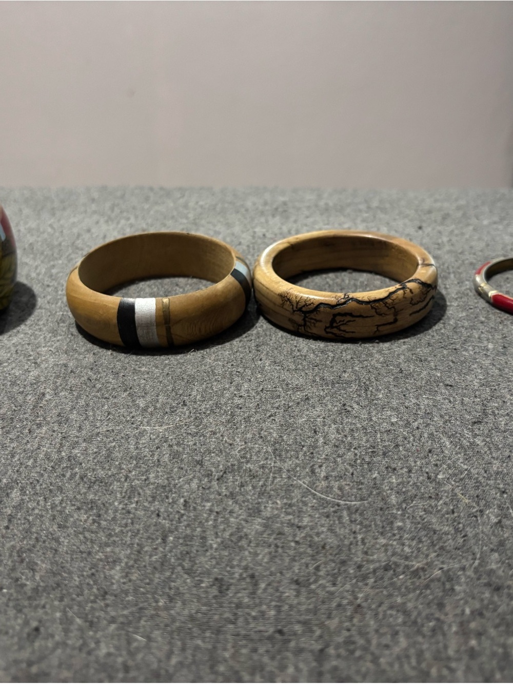 5 bracelets - Picture 7 of 7